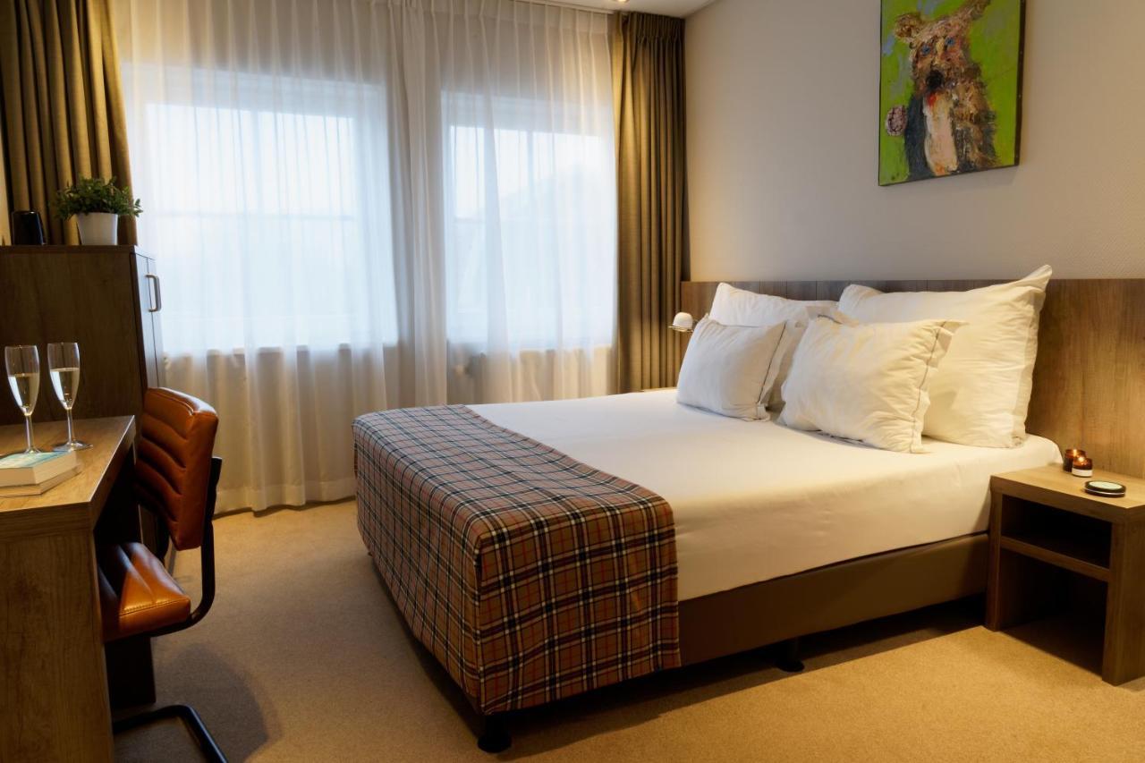 Hotel De Koepoort เอนเคาเซิน ภายนอก รูปภาพ